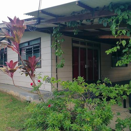 Pension Taitaa Tubuai Mataura Exterior foto